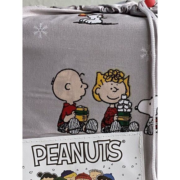 Peanuts Snoopy Woodstock QUEEN SIZE Sheet Set Sally Charlie Brown Christmas NEW - Picture 3 of 15
